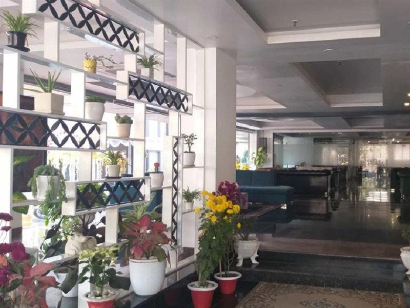 Hotel Vaibhav Varanasi Exterior photo
