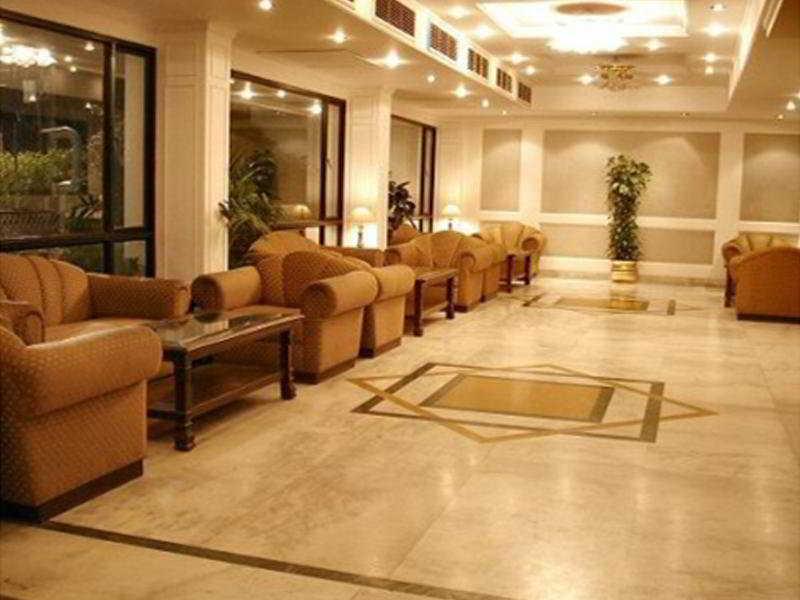 Hotel Vaibhav Varanasi Exterior photo