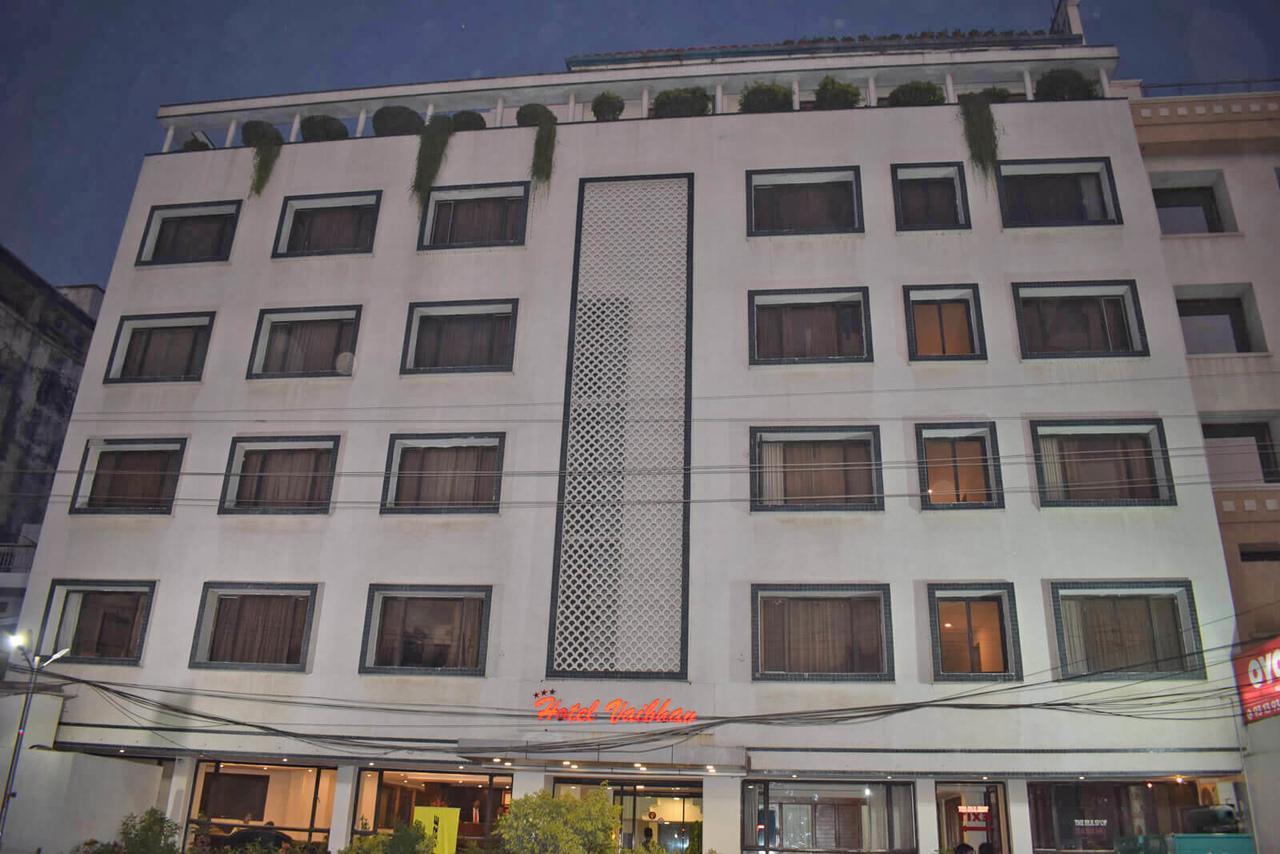 Hotel Vaibhav Varanasi Exterior photo